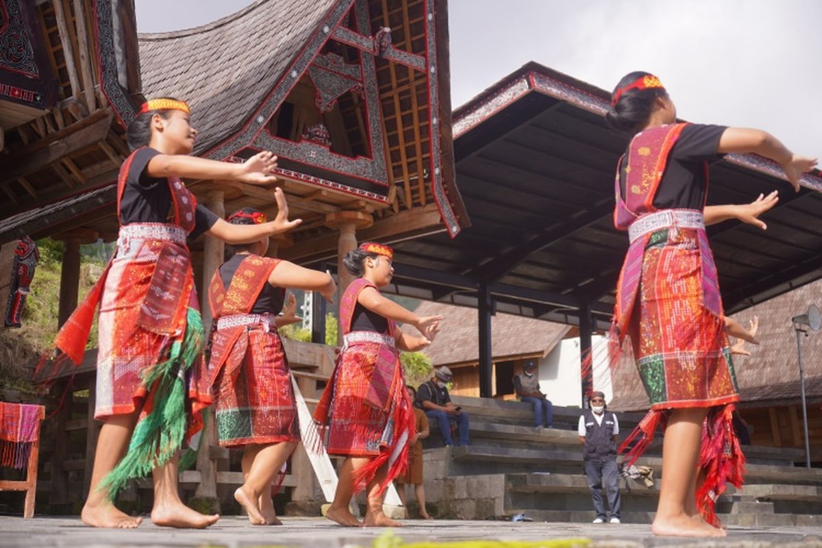 Budaya Tortor: Tarian Sakral Warisan Batak Toba