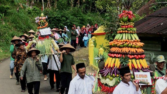 Upacara Adat yang Masih Dilestarikan Hingga Kini