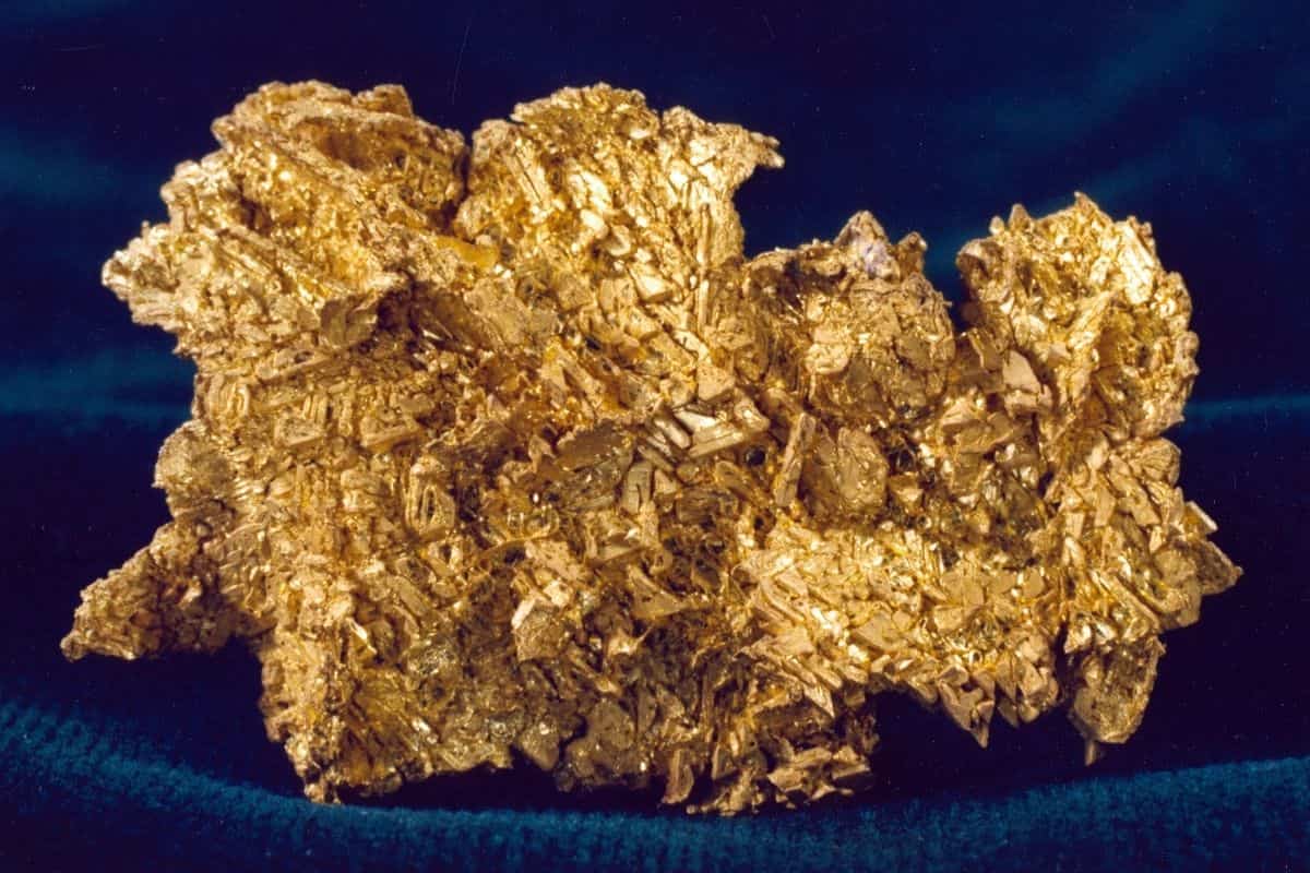 Fakta Unik Tentang Unsur Emas yang Menakjubkan